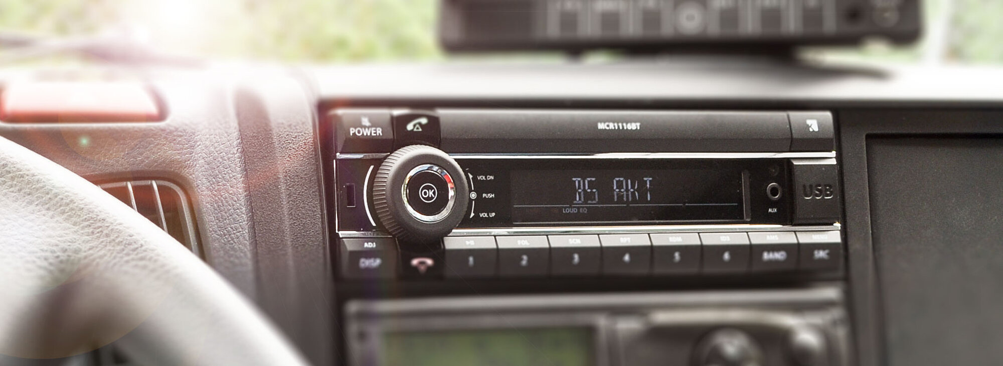 Kienzle MCR 1118 DAB Autoradio Bluetooth Freisprecheinrichtung